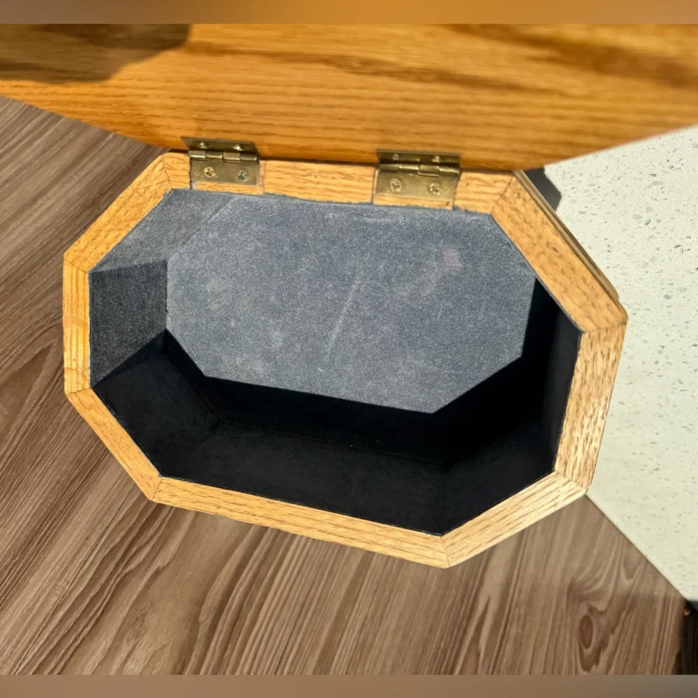 Oak Jewelry/Keepsake Giftable Box with Rose Engraving & Velvet Interior